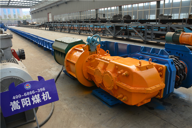 中雙鏈刮板機(jī)、邊雙鏈刮板輸送機(jī)、中單鏈輸送機(jī)有什么不同？（圖）